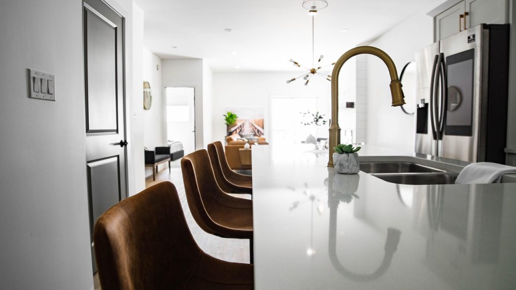 PROFESSIONAL KITCHEN CABINET PAINTING SERVICES 