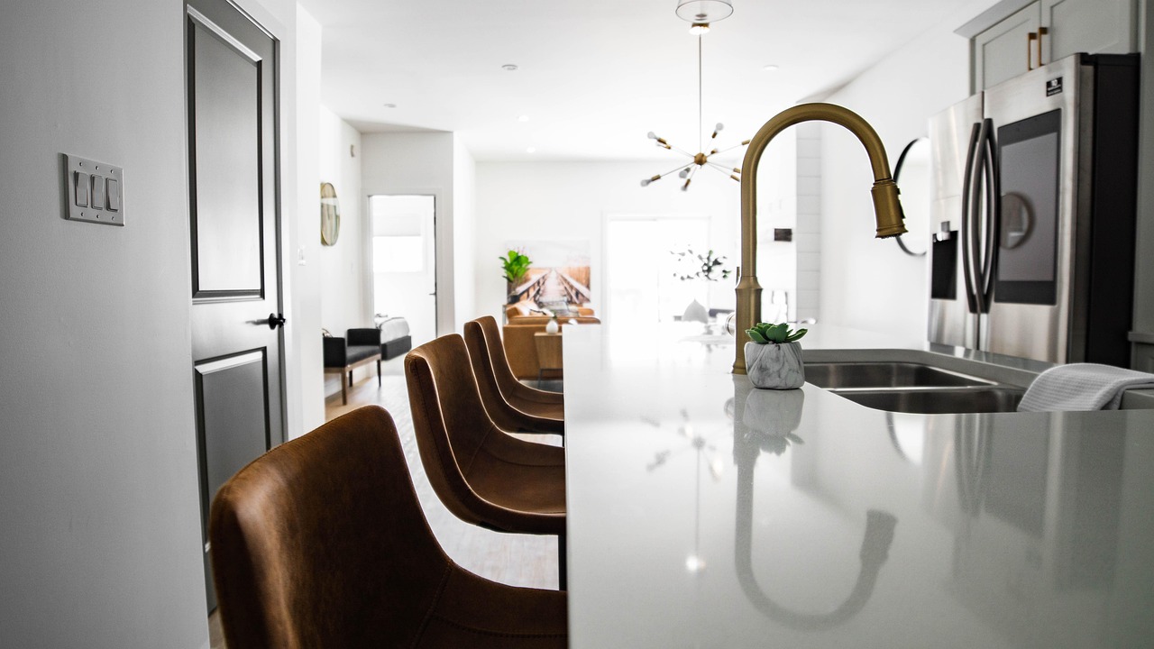 PROFESSIONAL KITCHEN CABINET PAINTING SERVICES